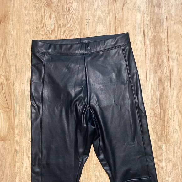 Faux Leather Express Legging Pants - Picture 2 of 4